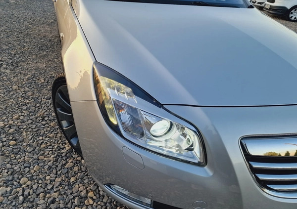 Opel Insignia cena 26900 przebieg: 237000, rok produkcji 2009 z Dobra małe 781